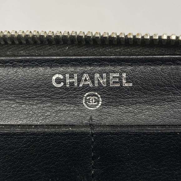 CHANEL Black Leather Wallet - Picture 4 of 11